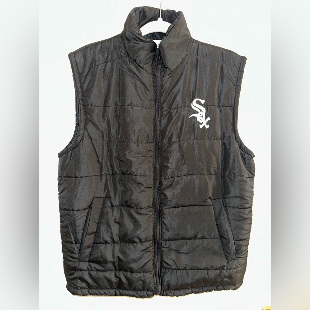 WHITE SOX Unisex Black Branded Puffy Vest